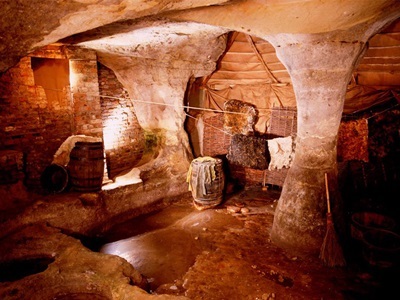 Fascinating Finds from Nottingham's Caves