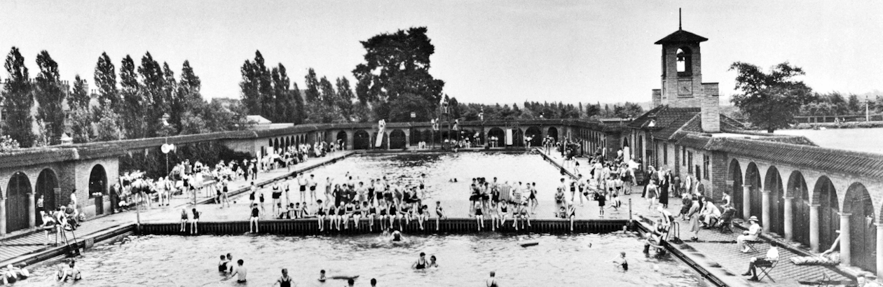 Archive image of Highfields Lido